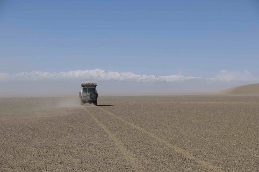 12 Monate, 20 Länder, über 40.000 Kilometer und eine ganz persönliche Bilanz 12 Monate, 20 Länder, über 40.000 Kilometer und eine ganz persönliche Bilanz
